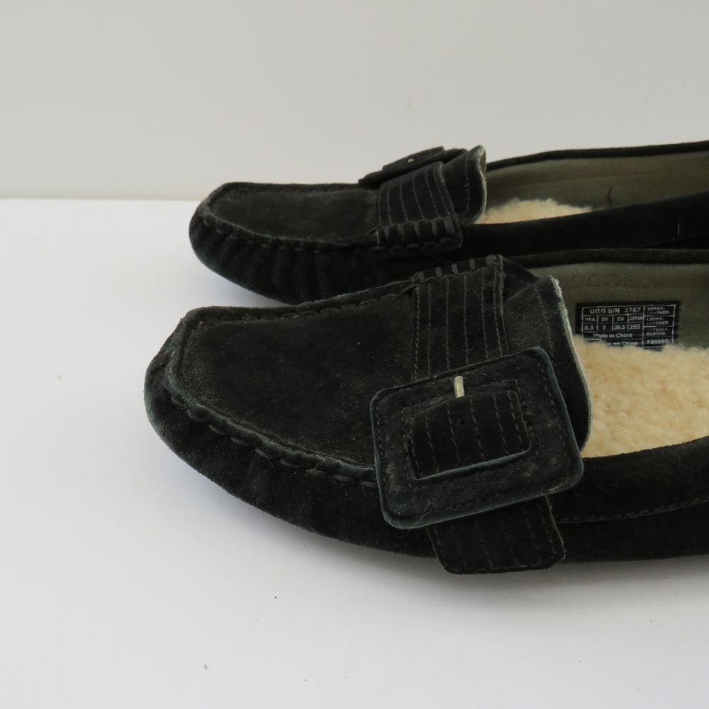 Ugg Retreat Black Suede Driving Loafers - Picture 12 of 16